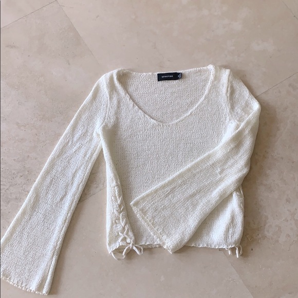 Super Cute MinkPink Sweater! - Picture 1 of 3